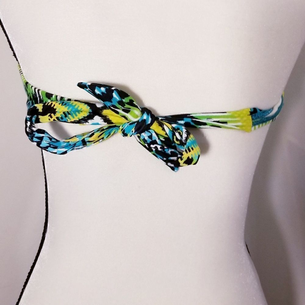 5/$20 YMI fringe leopard bikini top - Picture 3 of 4